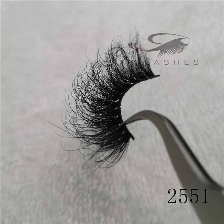 long lasting false eyelashes.jpg